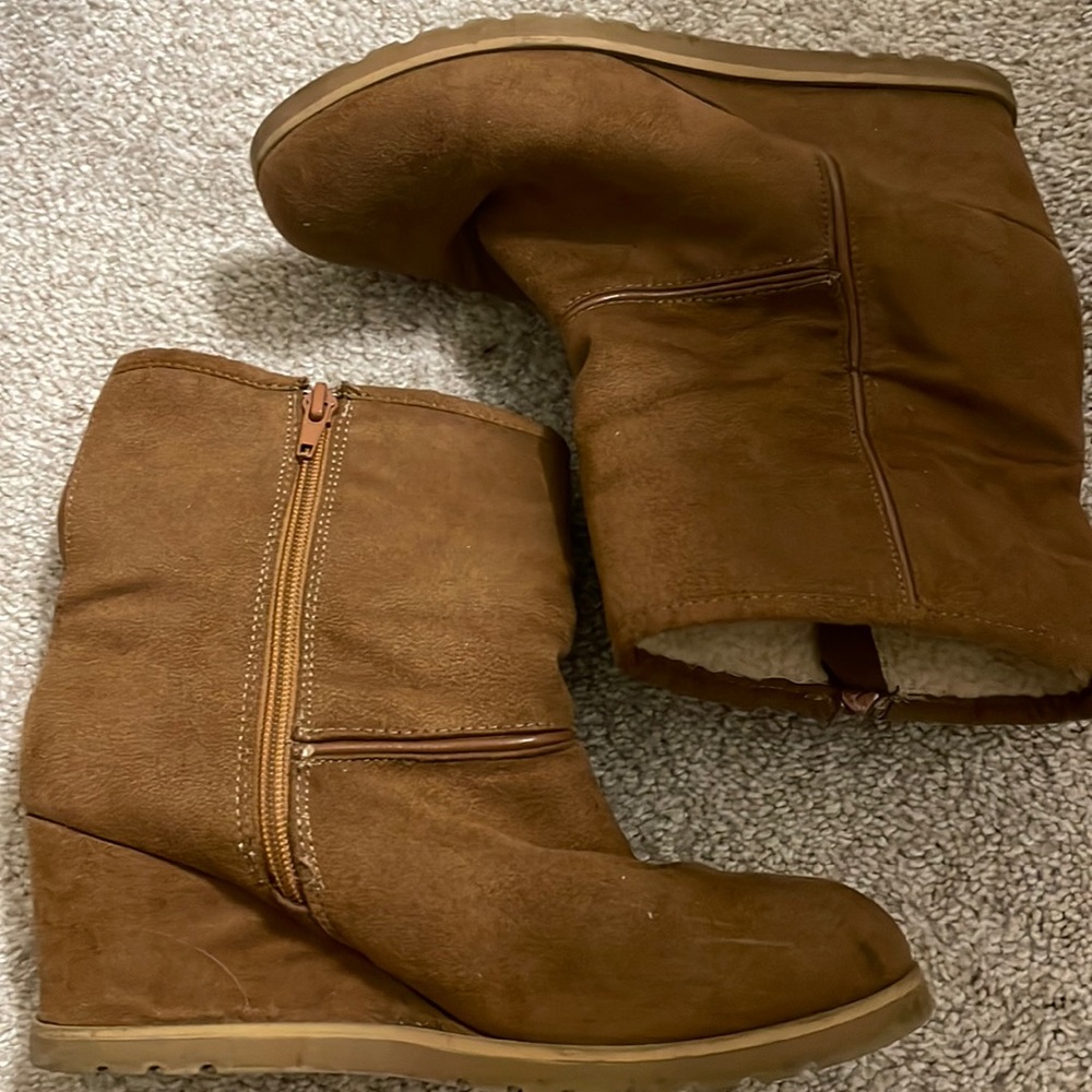 Airwalk Boots Size 8